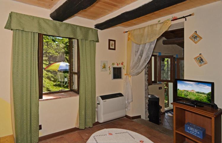 Summer Country house Gallicano